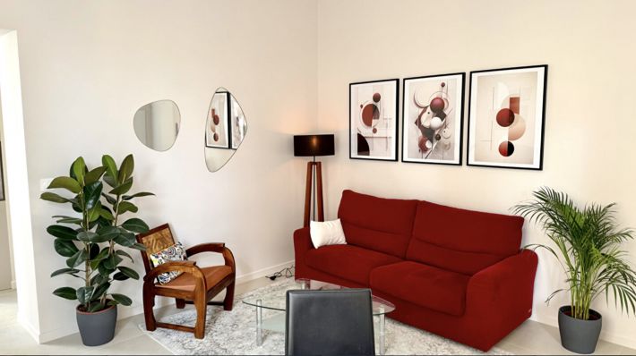 Lovely Apartment in Delightful Building