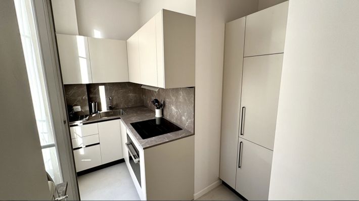 Lovely Apartment in Delightful Building