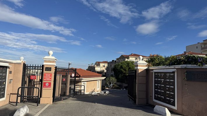 Lovely Apartment with Balcony and View