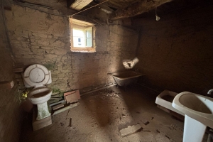 Country House to Renovate, Great Project