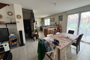 Detached House with Garden