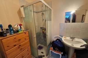 Detached House with Garden