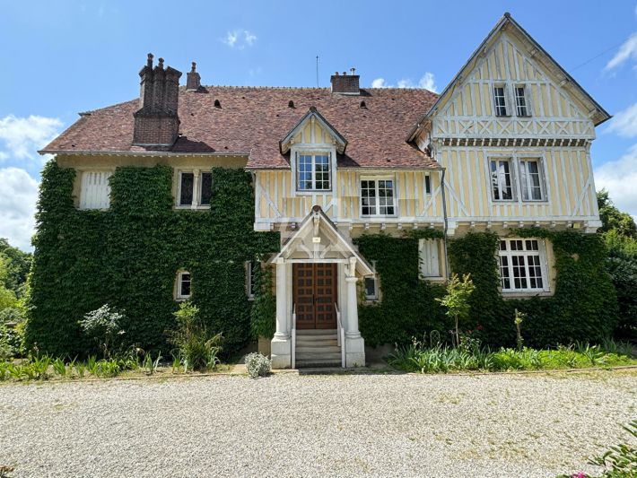 Detached House with 1.5 Hectares and Open Views