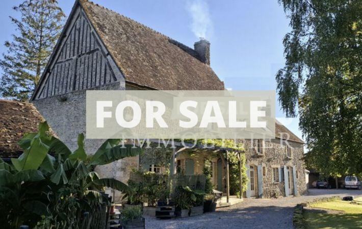 Detached Country House with Outbuilding