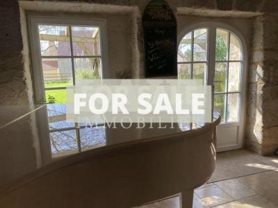 Detached Country House with Outbuilding