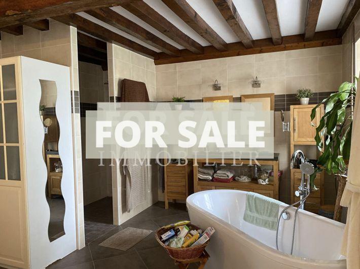 Detached Country House with Outbuilding