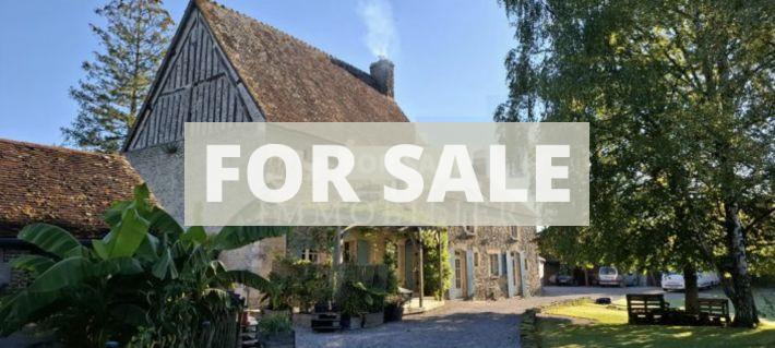 Detached Country House with Outbuilding