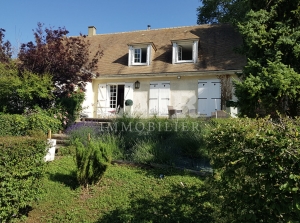 Main House and Guest Cottage, Gite