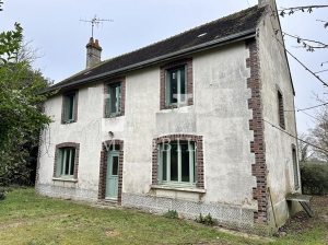 Detached House with Garden