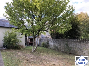 Town House with Garden and Garage