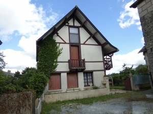 Chalet-Style Property with Garden