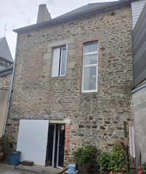Town House with Courtyard