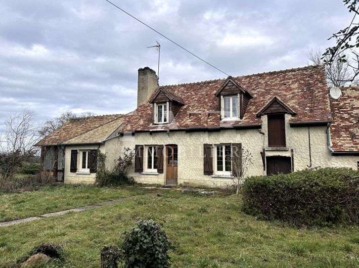 Lovely Detached Country House with Outbuilding