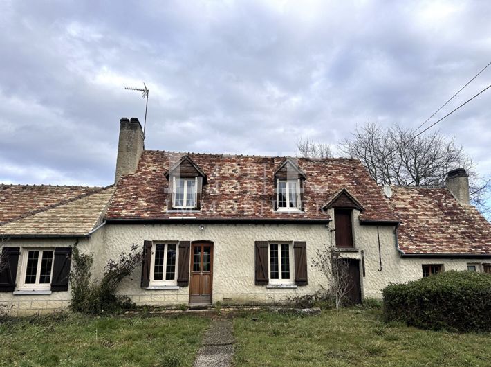 Lovely Detached Country House with Outbuilding