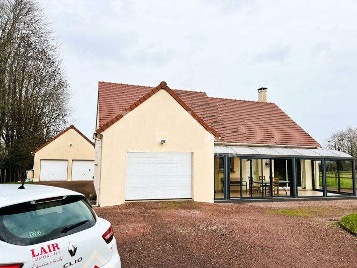 Detached Country House with Outbuilding