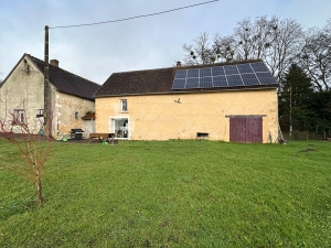 Detached Country House with Outbuilding