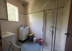 Country House With 1.8 Hectares of Land