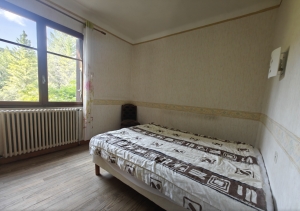 Country House With 1.8 Hectares of Land