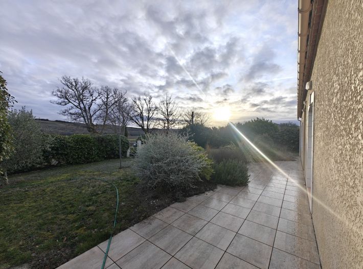 Superb Single Storey Detached Villa