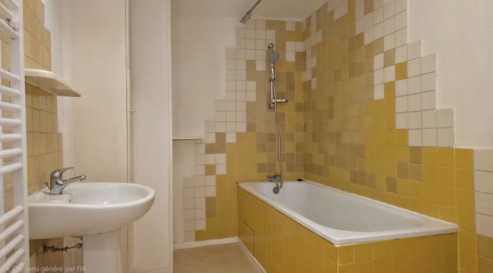 Villa with Pool in Green Peaceful Environment