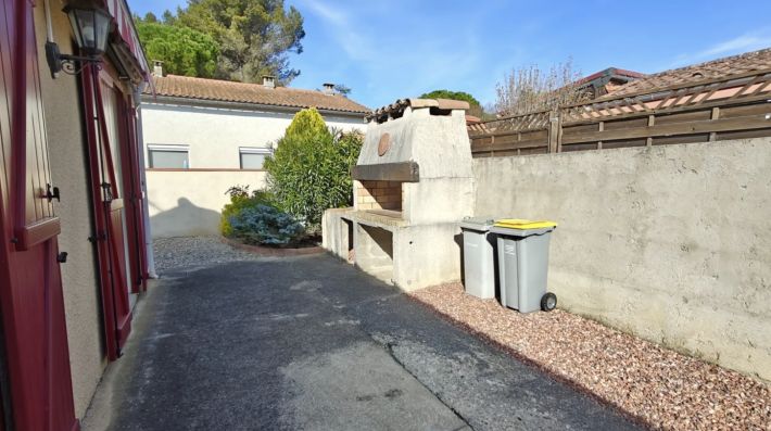 Detached Villa with Garden, Nice Family Home