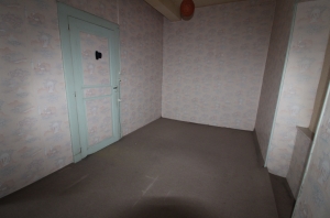 Former Farmhouse with Strong Potential