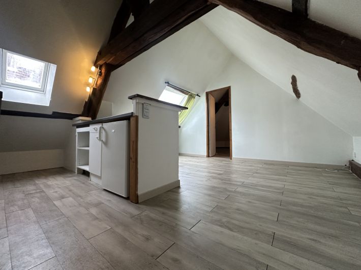 Main Photo of a 1 bedroom  Apartment for sale