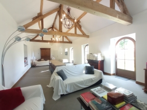 Detached House with Outbuilding and Lovely Garden