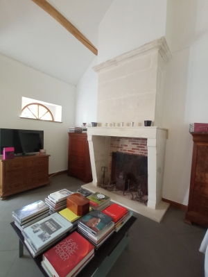 Detached House with Outbuilding and Lovely Garden