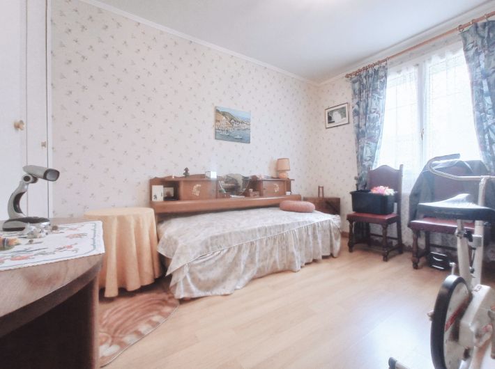 Main Photo