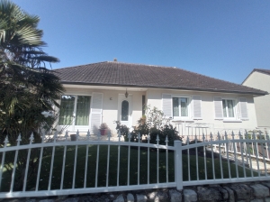 Detached House with Landscaped Garden