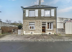 Traditional House with Garden