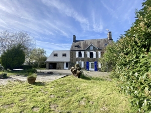 Detached Country House with Large Garden