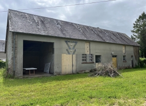 Detached Country House with Outbuilding