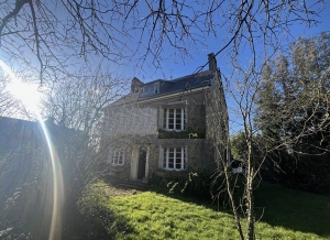 Detached Country House with Outbuilding