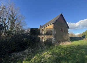Detached Country House with Outbuilding