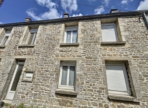 Solid Stone House in Coastal Seaside Resort