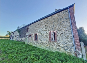 Detached Country House with Outbuilding