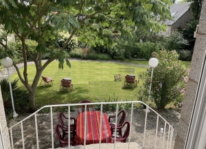 Manor House with Landscaped Gardens