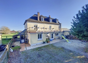 Detached House with Landscaped Garden
