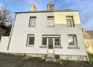Detached Country House with Outbuilding