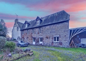 Detached Country House with Open Views