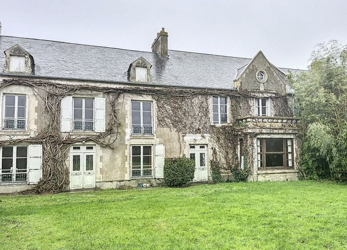 Huge Country House to Renovate