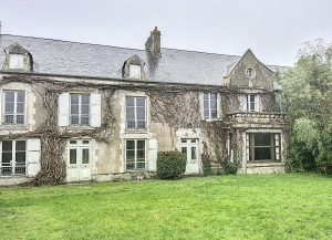 Huge Country House to Renovate