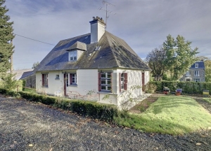 Large Detached House with Lovely Garden