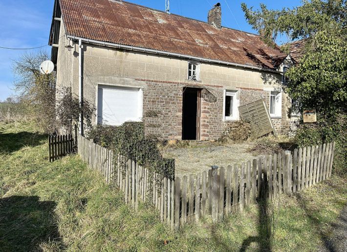 Main Photo of a 1 bedroom  Country House for sale