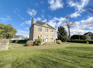 Manor House with Outbuilding in Lovely Garden
