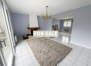 Detached House with Garden