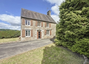 Detached House with Garden