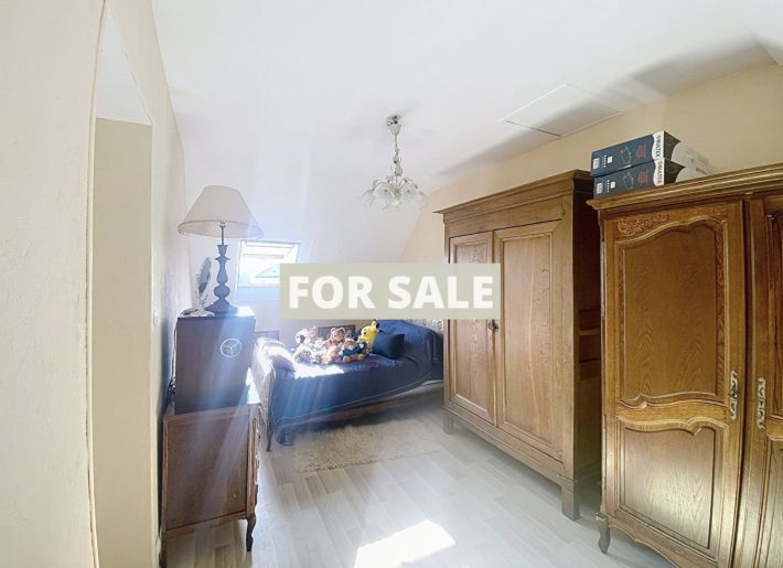 Single Storey House With Garden